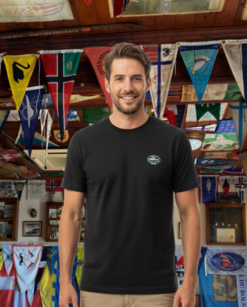 T-Shirt Bordada Sem Baleia